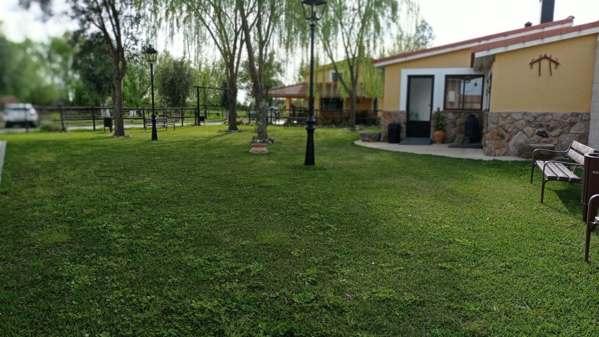 La Posada Hipica Rosalejo  Buitenkant foto
